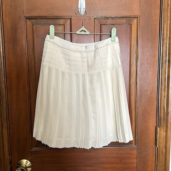 J. Crew | Ivory Stitched Pleated Skirt Size 2 - Picture 3 of 11